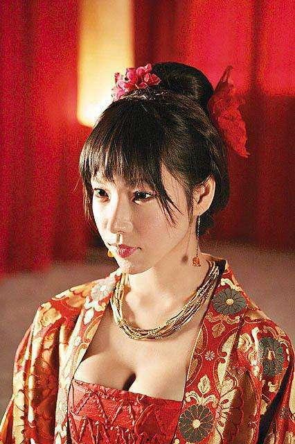 日本蛇姬明星,神秘魅力与璀璨星途